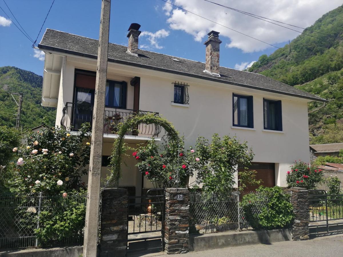 Les Rosiers Bed & Breakfast Bagneres-de-Luchon Luaran gambar